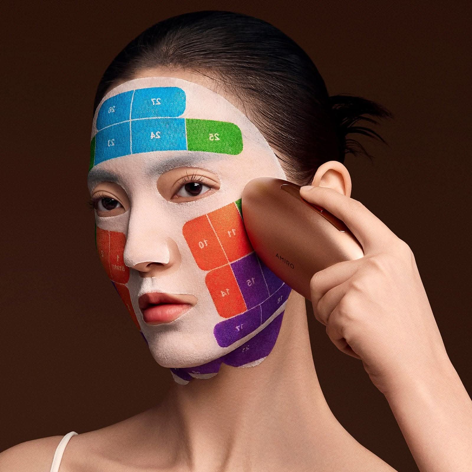 AMIRO U1 UltraLift Four-Zone Face Mask - Image 4